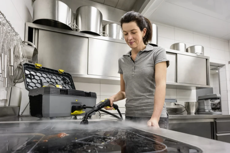 SG_4_2_Classic_scratcher_kitchen_app_03_CI20-300_dpi.jpg