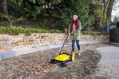 S_4_autumn_sweeping_app_07_CI20-Thumbnail.jpg