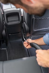 Flexible_nozzle_car_cleaning_center_console_app_02_CI20-Thumbnail.jpg