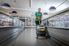 BD_35_15_C_Bp_retail_freezer_aisle_app_07_CI20-Thumbnail.jpg
